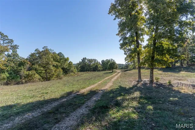 $1,390,000 | 0 County Road 1130, Willow Springs, MO 65793