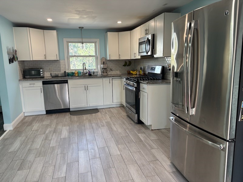 39 Kiley Street North Providence, RI 02911 - Photo 5 of 10