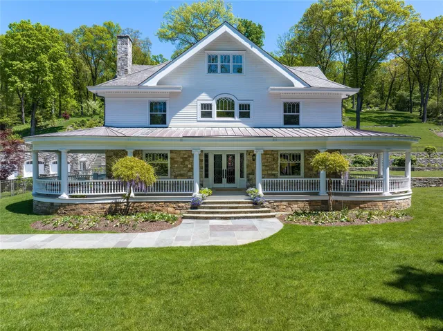 $5,900,000 | 402 Sarles Street, Bedford Corners, NY 10549