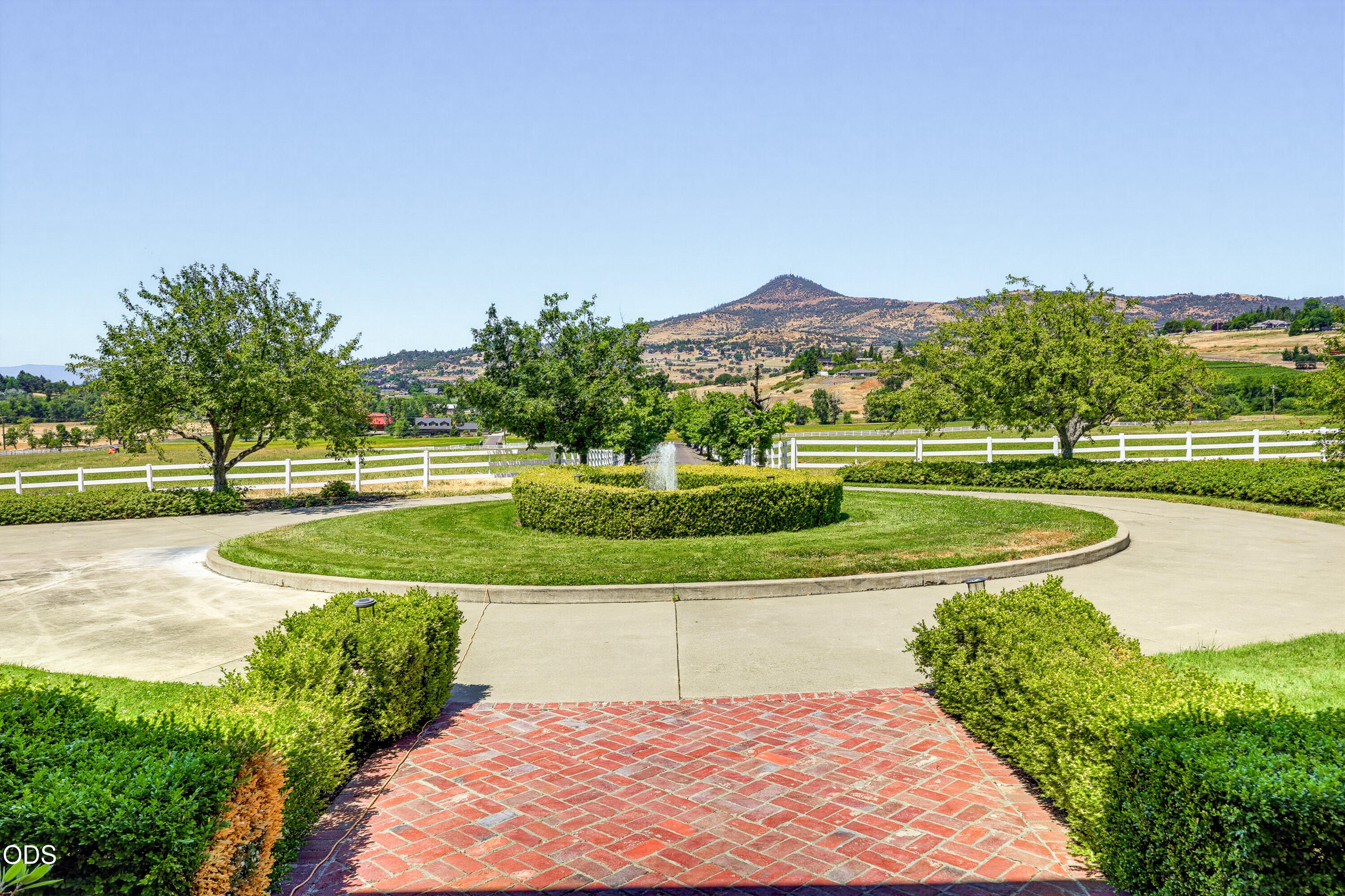 4550 Coal Mine Road Medford, OR 97504 - Photo 19 of 50