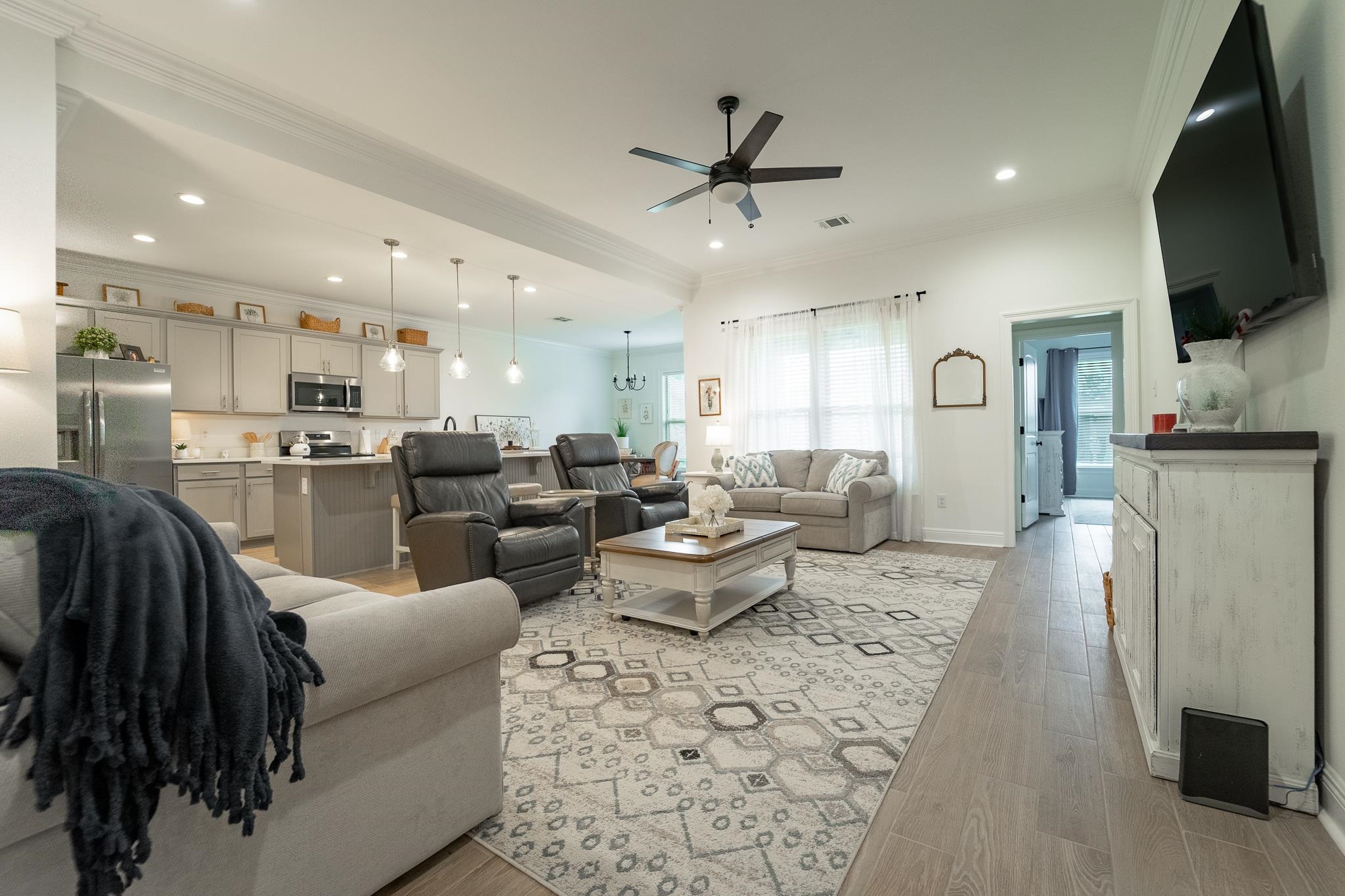 896 Sumter Loop Foley, AL 36535 - Photo 5 of 23 Living Room
