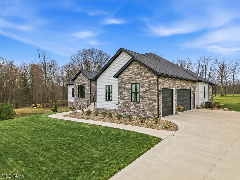 6879 Kyle Ridge Pointe Canfield, OH 44406 - Photo 4 of 50