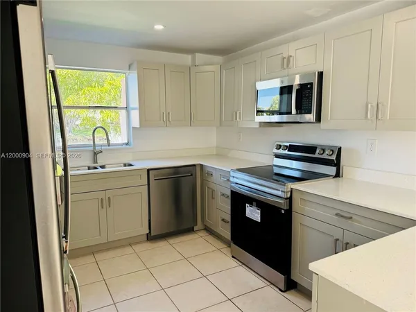 $2,900 | 6970 Southwest 110th Place, Miami, FL 33173