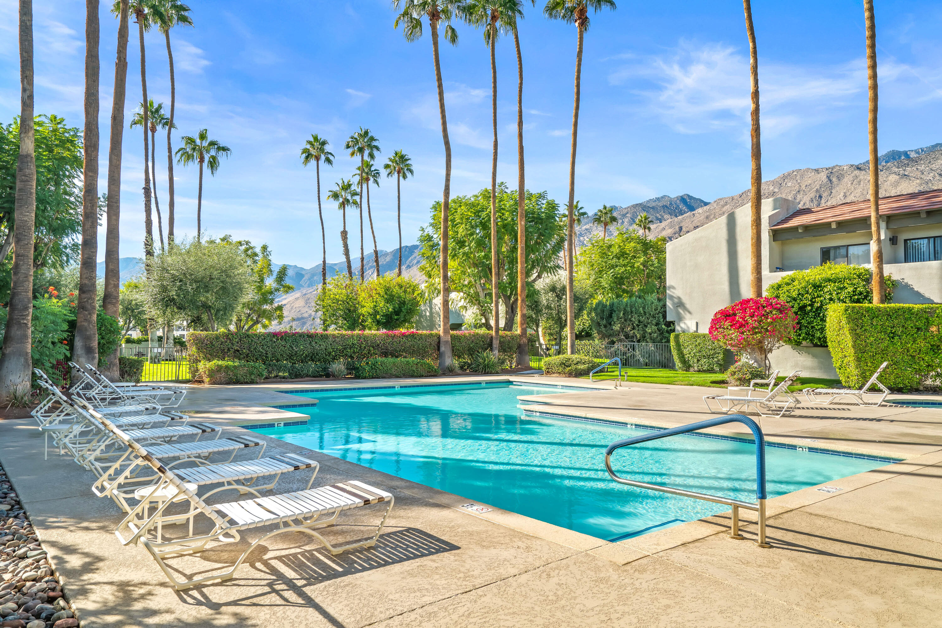 1150 East Amado Road, Unit 18B2 Palm Springs, CA 92262 - Photo 24 of 33 IMG-24