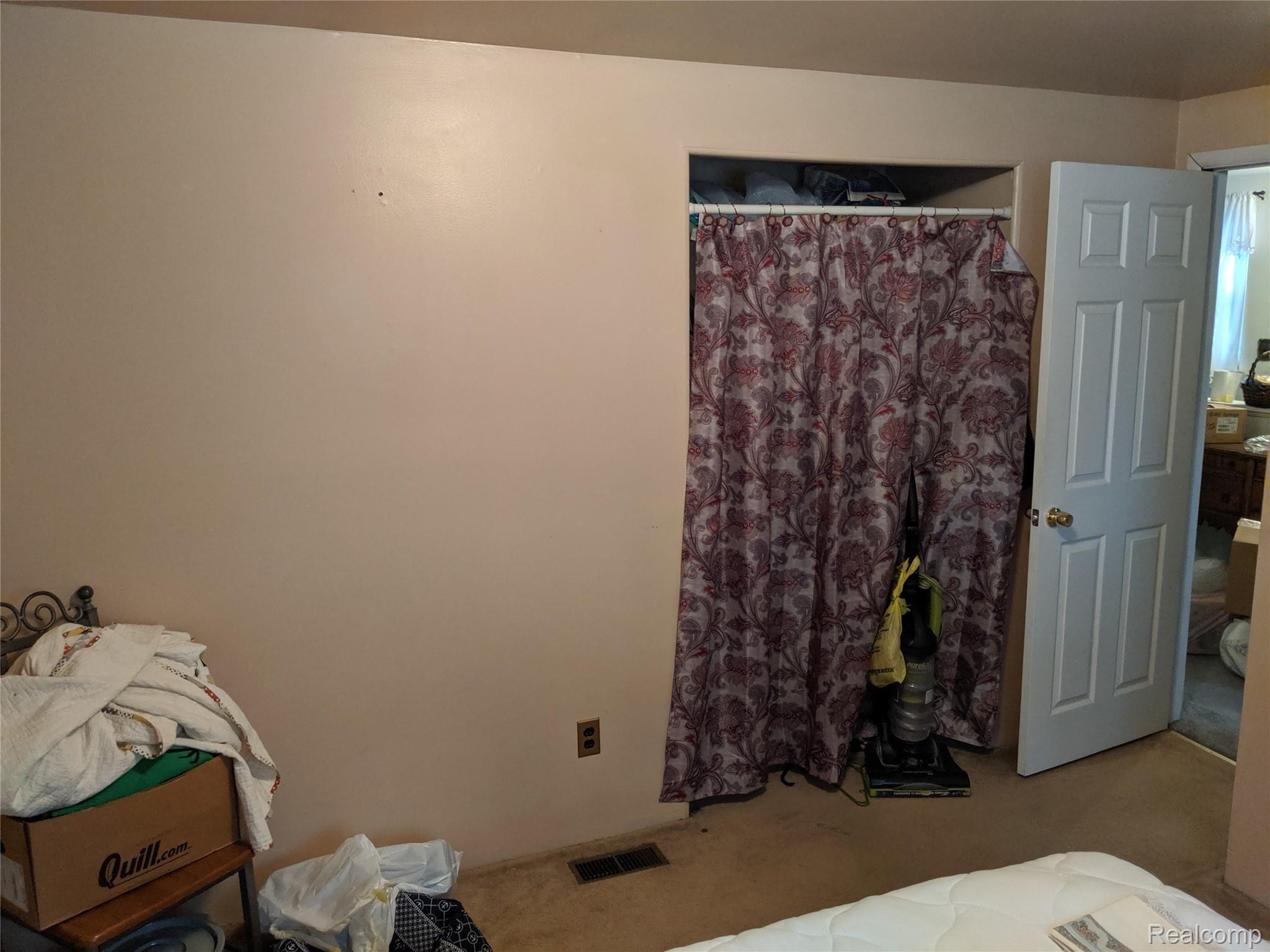 177 Goodell Street River Rouge, MI 48218 - Photo 8 of 57 IMG_20191030_142318.jpg