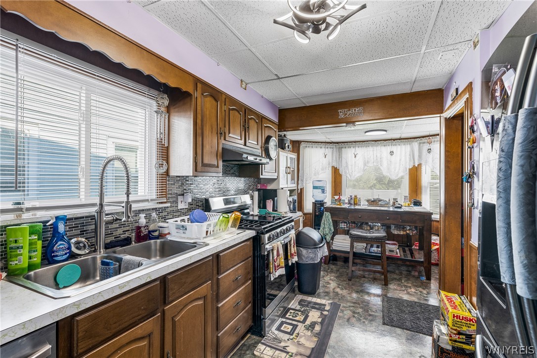96 Straley Avenue Cheektowaga, NY 14211 - Photo 16 of 41