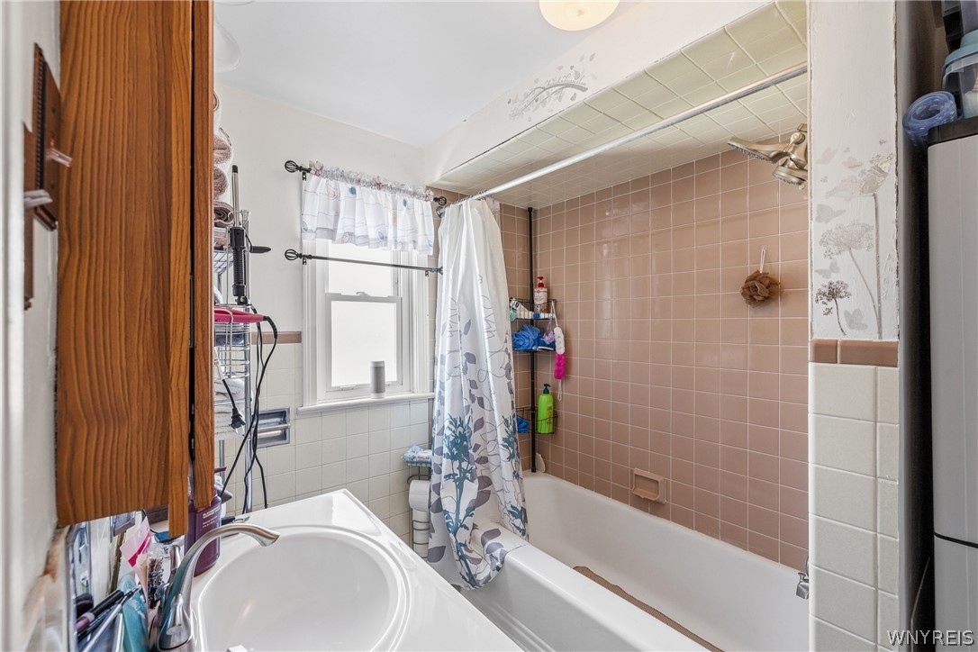96 Straley Avenue Cheektowaga, NY 14211 - Photo 29 of 41