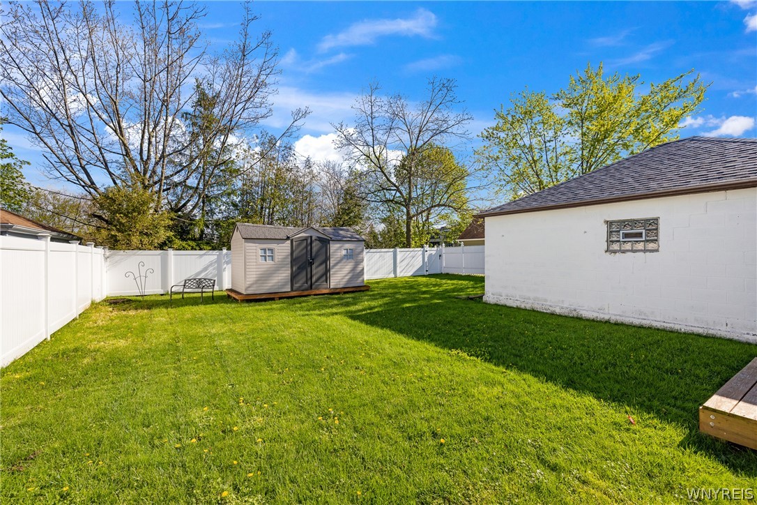 96 Straley Avenue Cheektowaga, NY 14211 - Photo 7 of 41