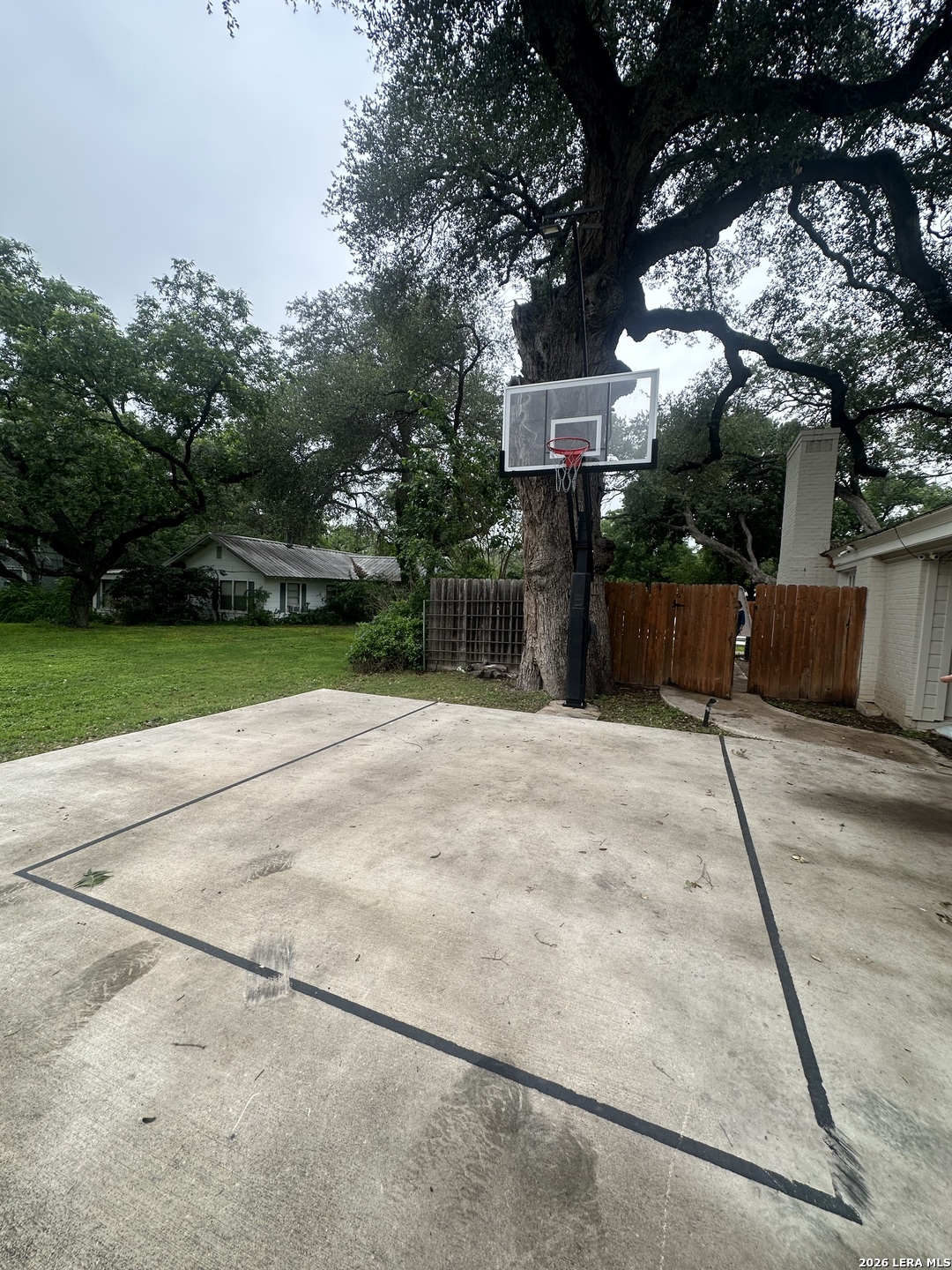 401 North High Street Uvalde, TX 78801 - Photo 19 of 22