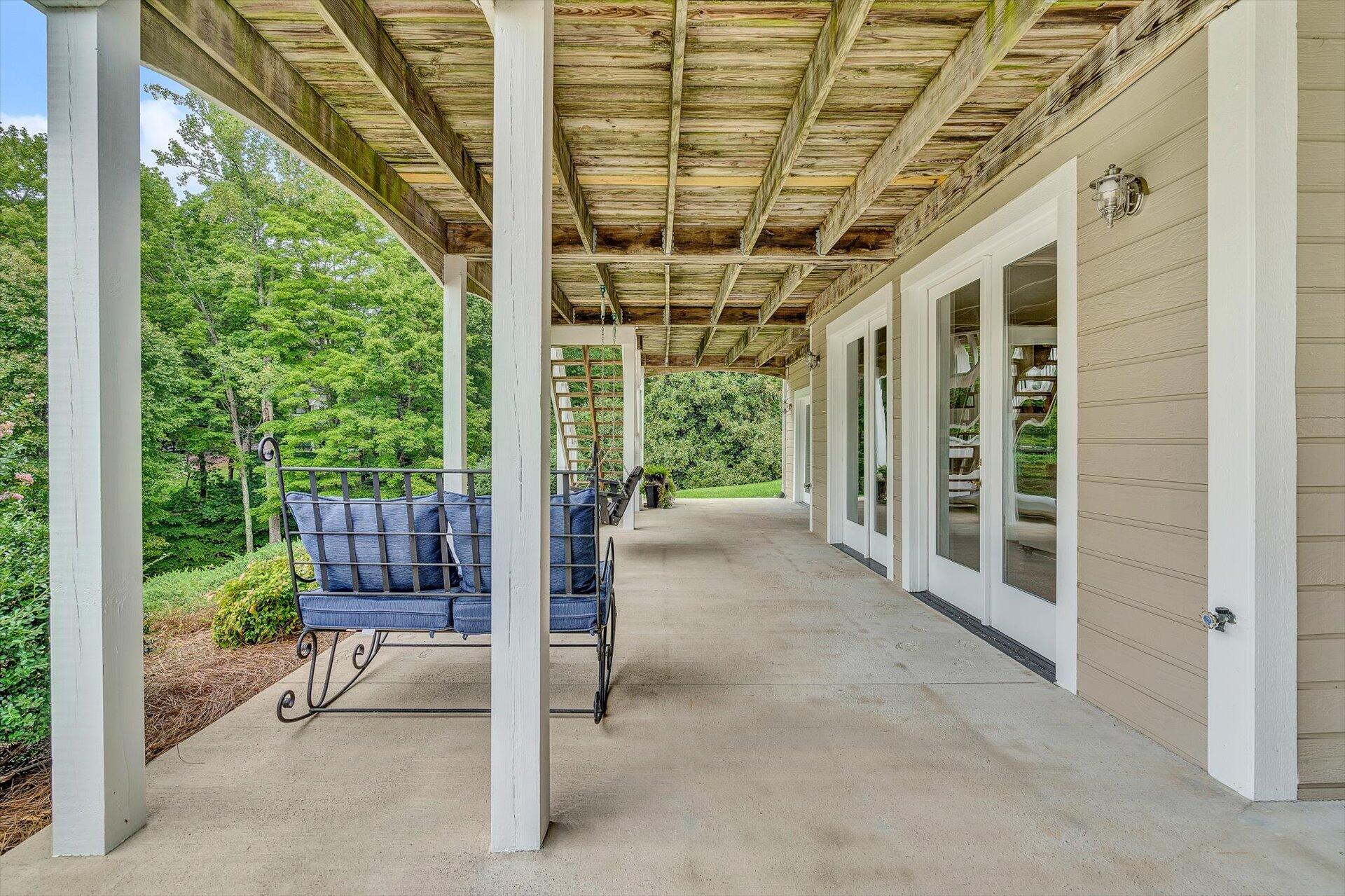 60 Bay Front Road Penhook, VA 24137 - Photo 62 of 78 60 Bayfront Road Penhook (65)