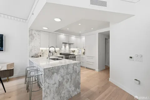 $1,778,000 | 875 California Street, Unit 407, San Francisco, CA 94108