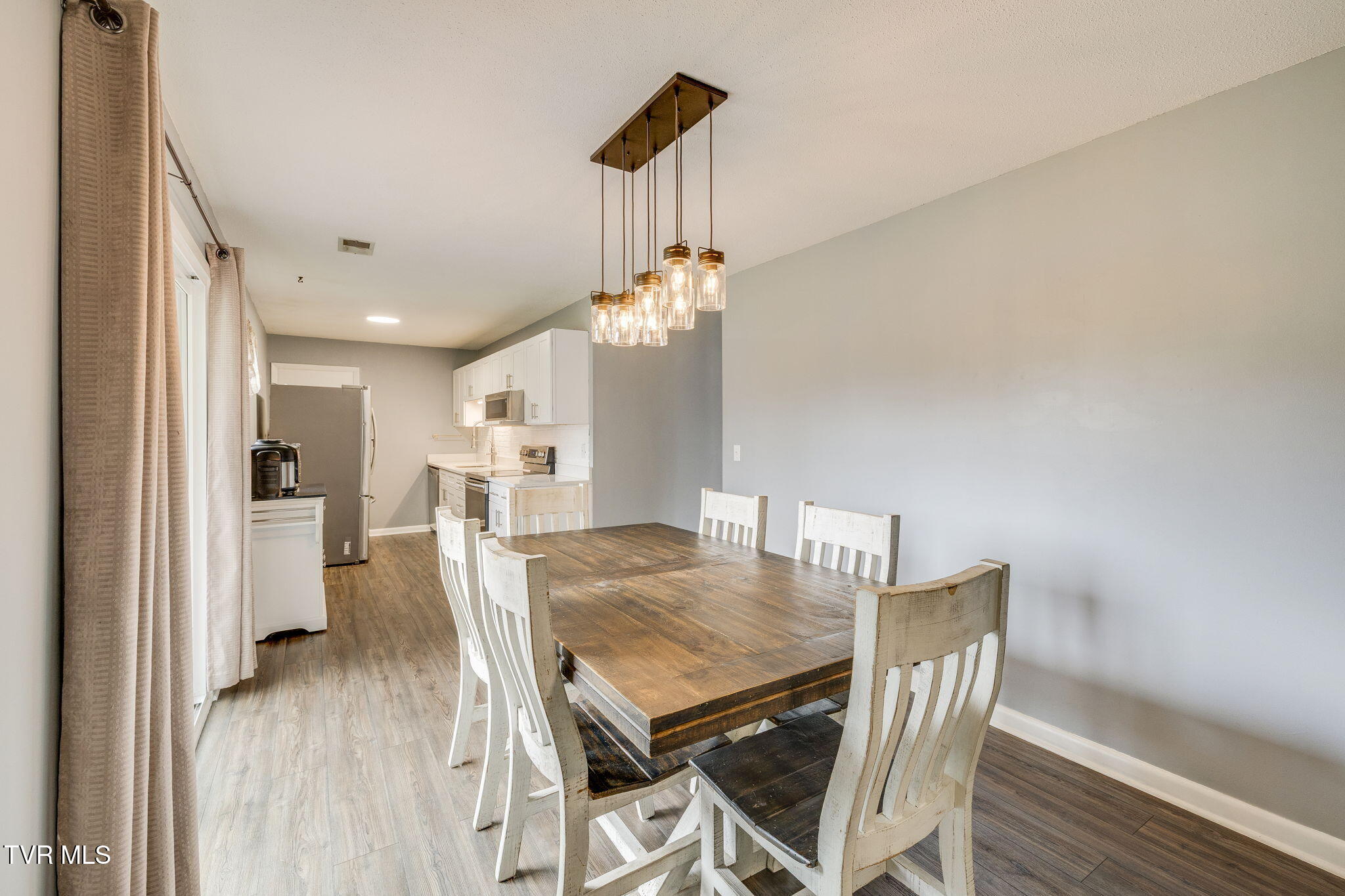 808 Liberty Church Road Kingsport, TN 37663 - Photo 10 of 45 010