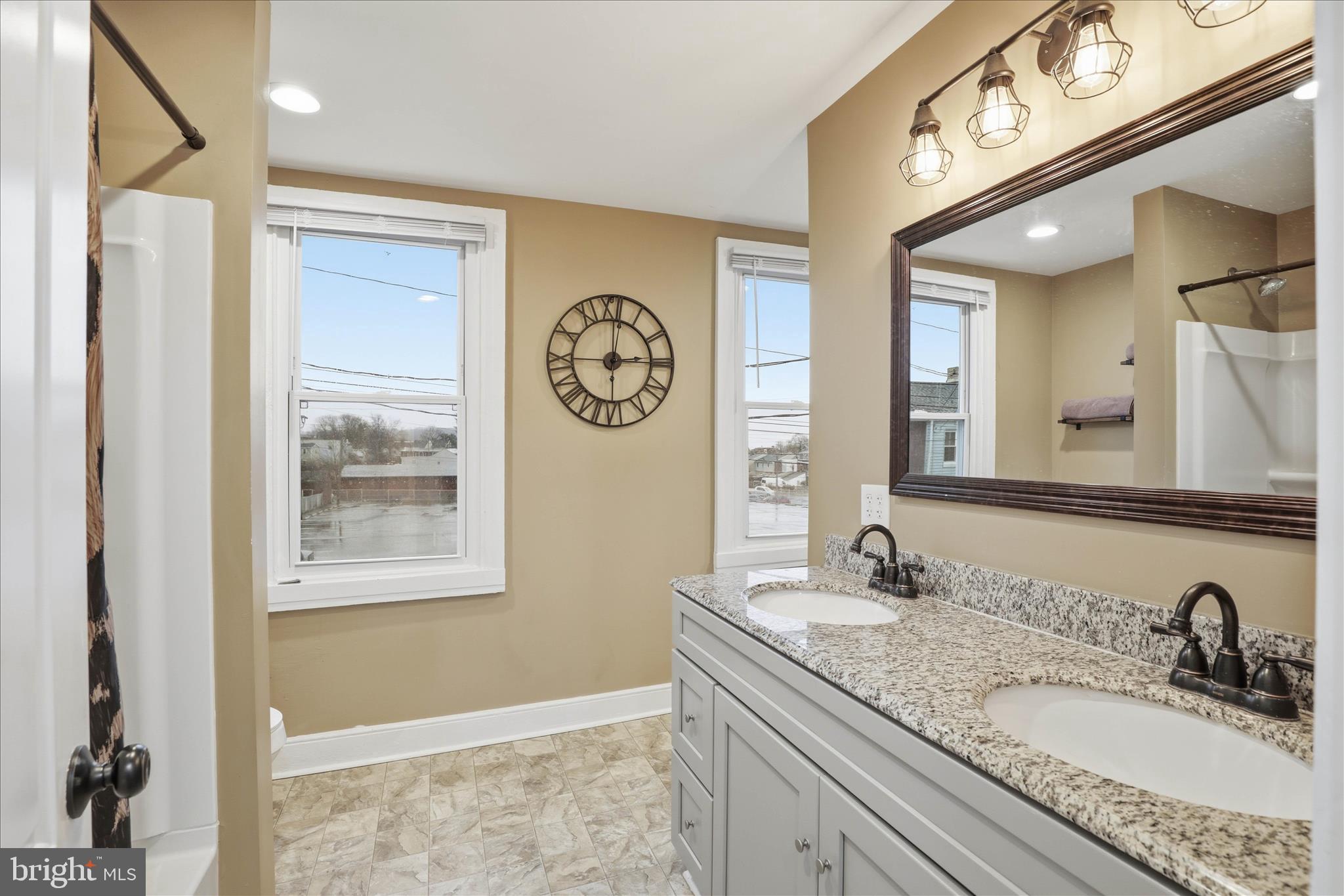 437 Cherry Street Columbia, PA 17512 - Photo 14 of 34