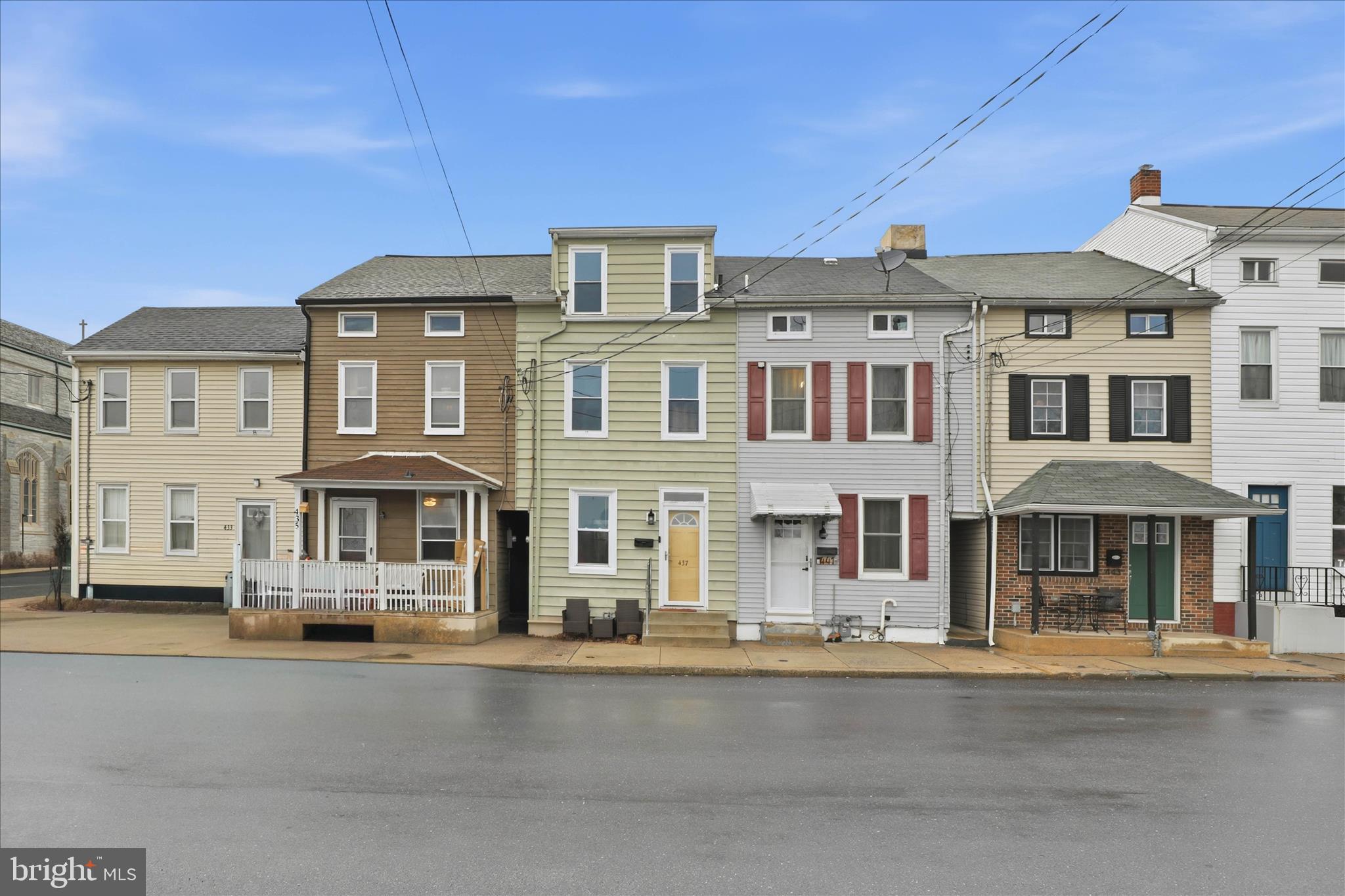 437 Cherry Street Columbia, PA 17512 - Photo 2 of 34