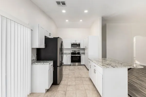 $2,045 | 8821 West Loma Lane, Peoria, AZ 85345