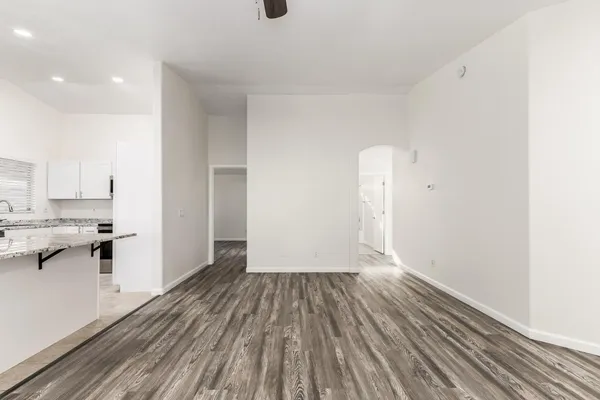 $2,195 | 8821 West Loma Lane, Peoria, AZ 85345