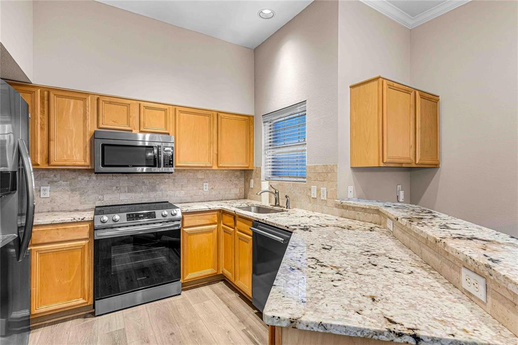 3327 Rosedale Avenue, Unit B University Park, TX 75205 - Photo 9 of 20