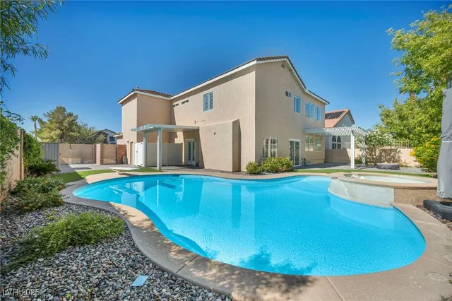 $825,000 | 512 1st Light Street, Henderson, NV 89052