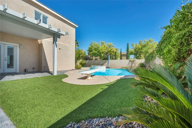$825,000 | 512 1st Light Street, Henderson, NV 89052