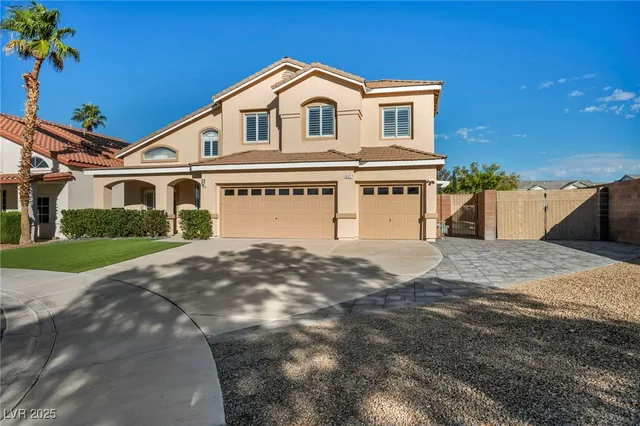 $825,000 | 512 1st Light Street, Henderson, NV 89052