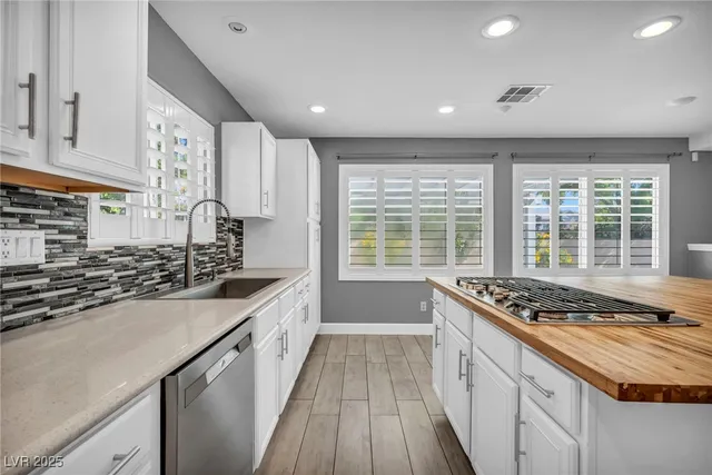 $825,000 | 512 1st Light Street, Henderson, NV 89052