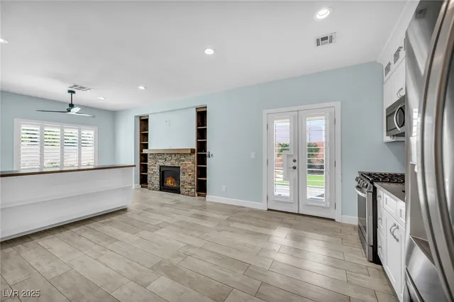 $825,000 | 512 1st Light Street, Henderson, NV 89052