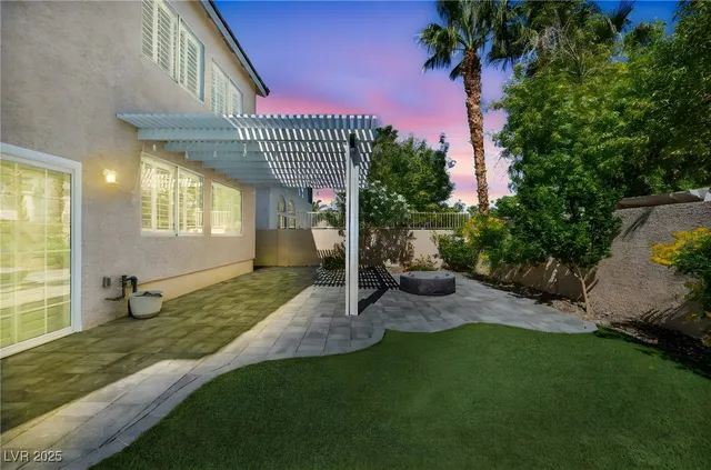 $825,000 | 512 1st Light Street, Henderson, NV 89052