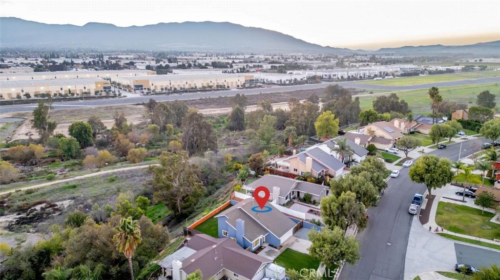 1118 Fallbrook Drive Corona, CA 92878 - Photo 29 of 30 an aerial view of lake and city