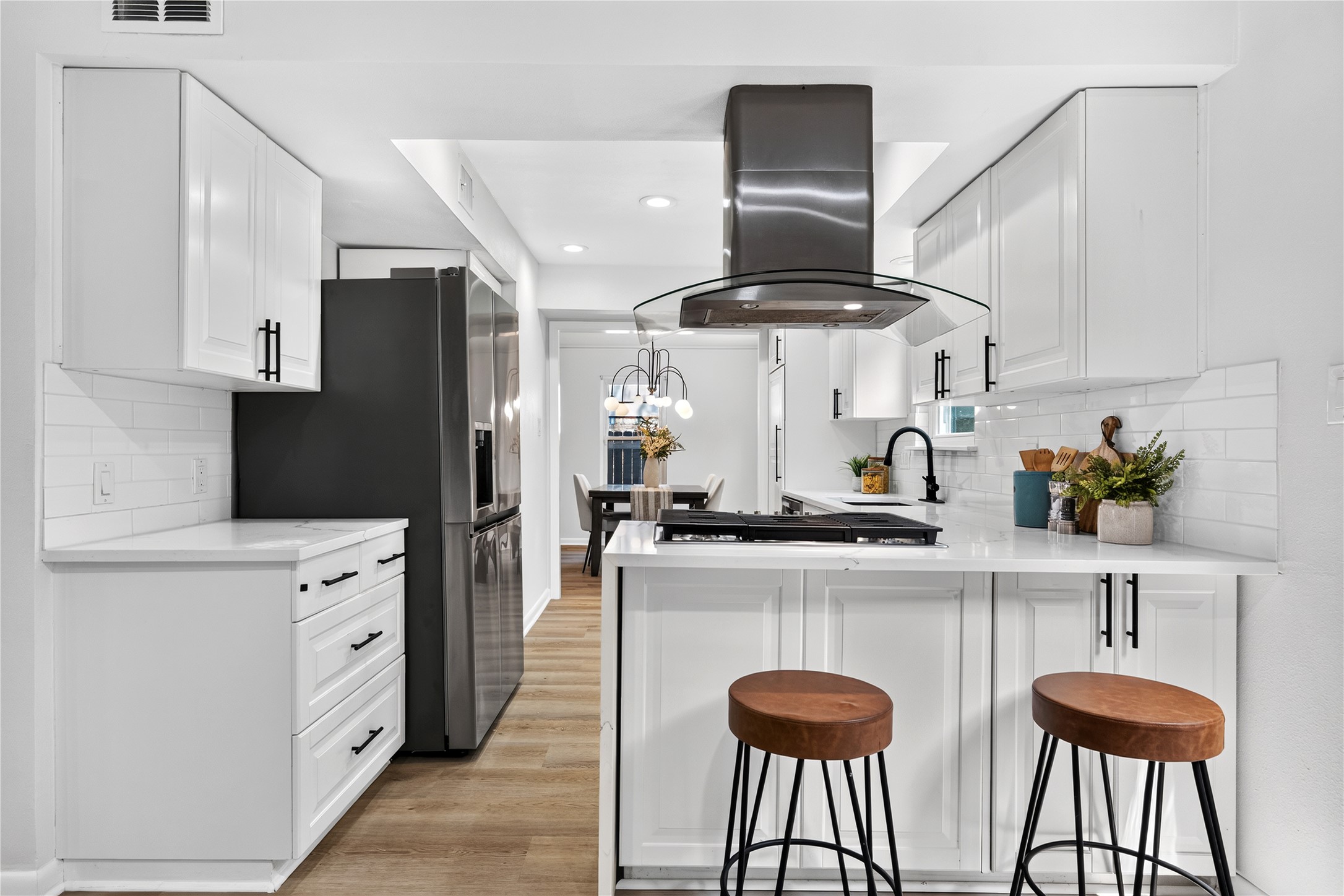 3105 Borden Road Austin, TX 78757 - Photo 9 of 38 Gallery Image 9