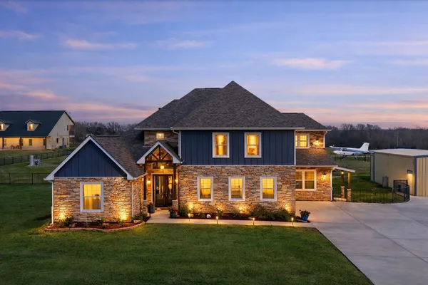 $1,185,000 | 24 Longhorn Loop, New Waverly, TX 77358