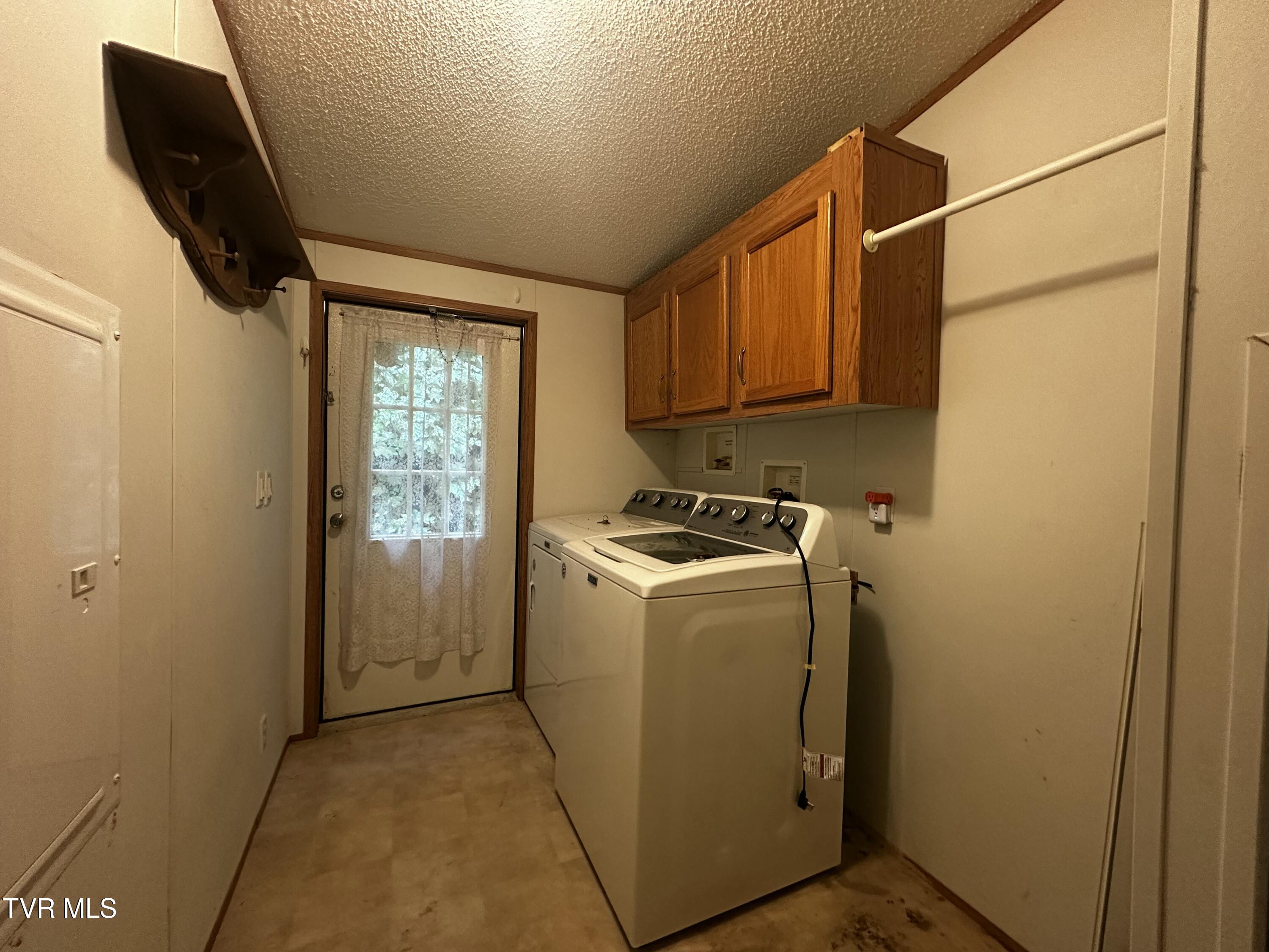 1423 Poga Road Butler, TN 37640 - Photo 27 of 39 IMG_6497