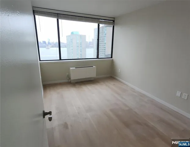 $5,400 | 45 River Drive South, Unit 2914, Jersey City, NJ 07310