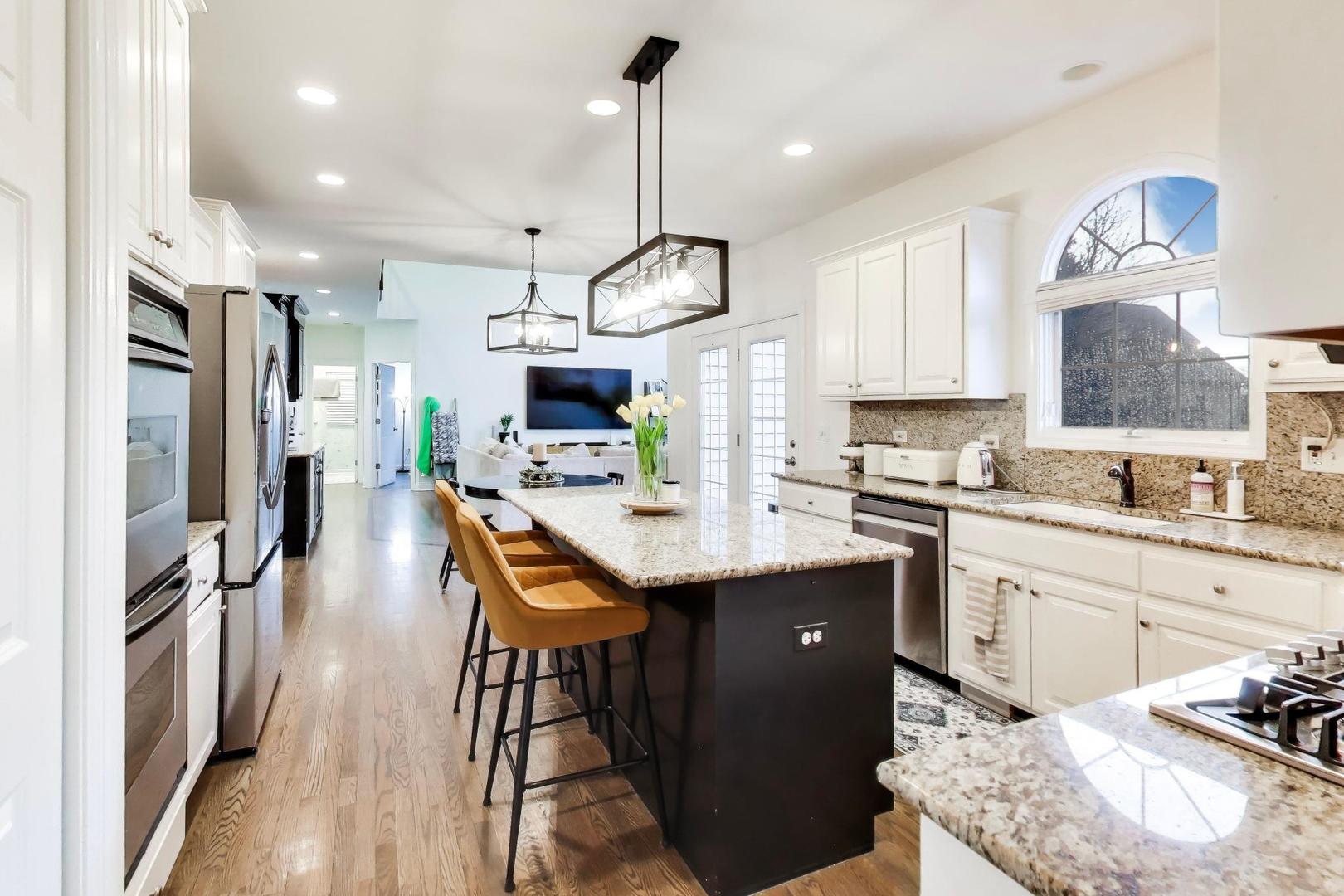 3507 Grassmere Road Naperville, IL 60564 - Photo 12 of 70