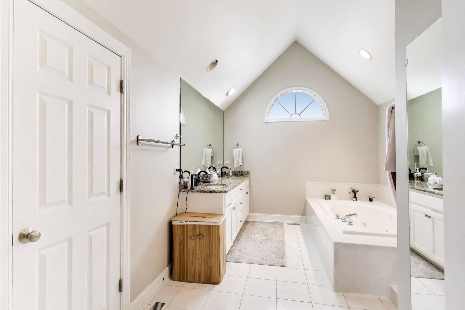 3507 Grassmere Road Naperville, IL 60564 - Photo 27 of 70