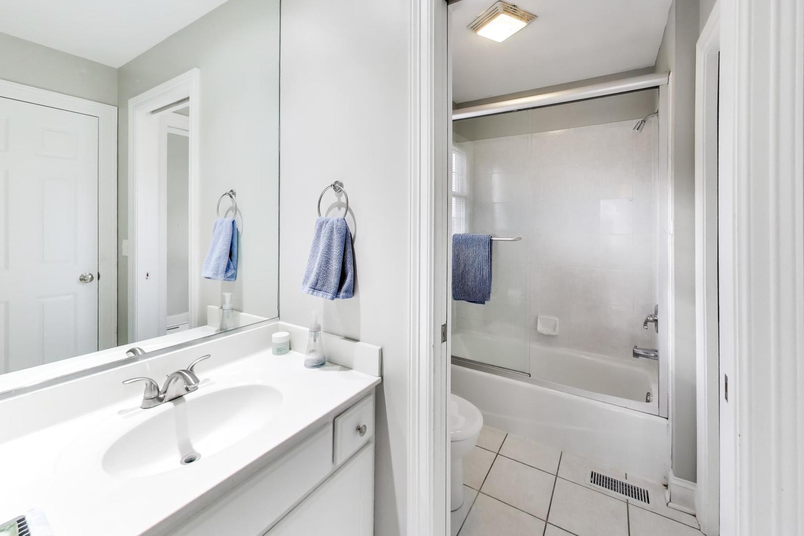 3507 Grassmere Road Naperville, IL 60564 - Photo 37 of 70