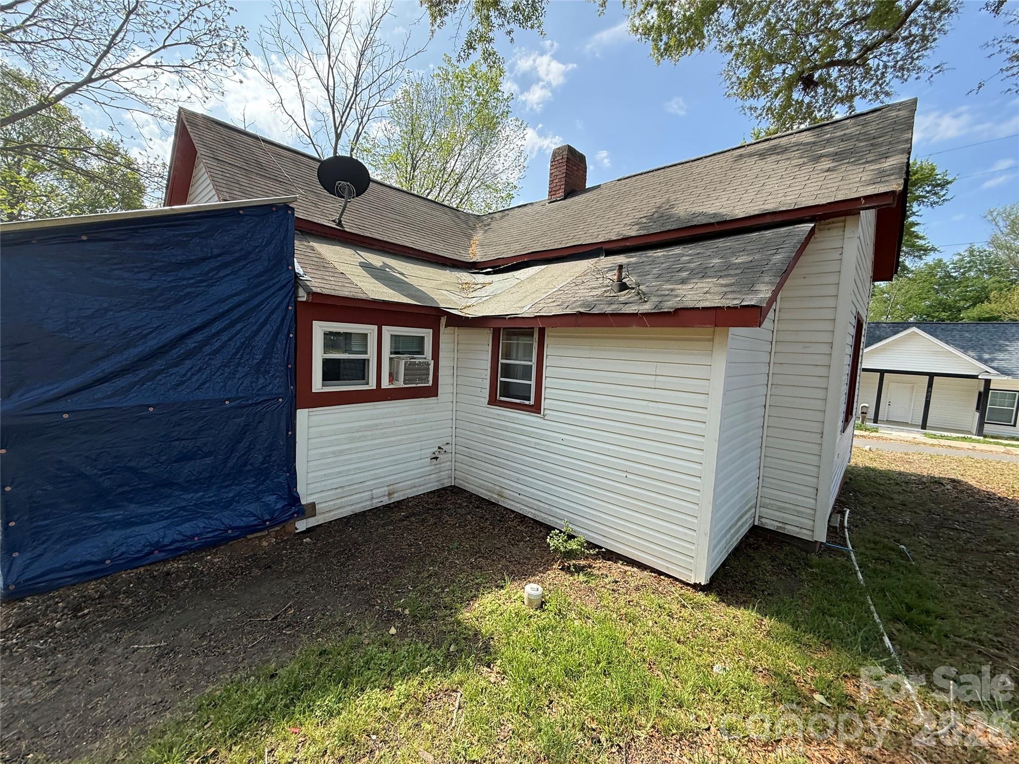 965 13th Street Lancaster, SC 29720 - Photo 3 of 17 a view of a house with a yard
