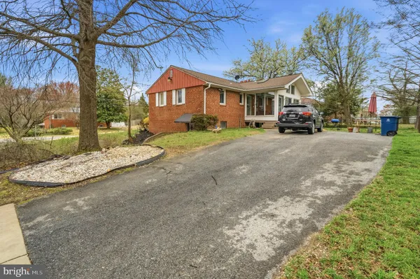 $374,000 | 5608 Chris Mar Avenue, Clinton, MD 20735