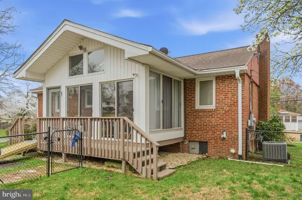 $374,000 | 5608 Chris Mar Avenue, Clinton, MD 20735