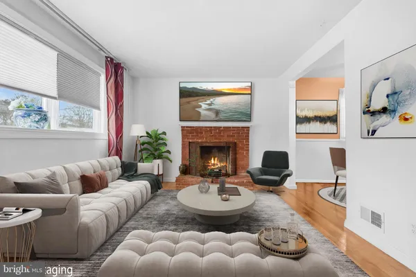 $374,000 | 5608 Chris Mar Avenue, Clinton, MD 20735