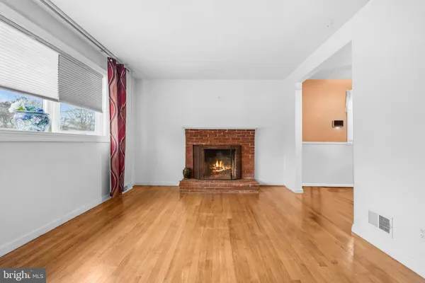 $374,000 | 5608 Chris Mar Avenue, Clinton, MD 20735