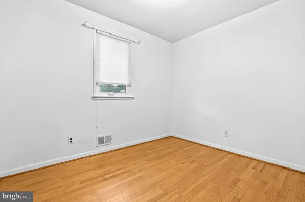 $374,000 | 5608 Chris Mar Avenue, Clinton, MD 20735