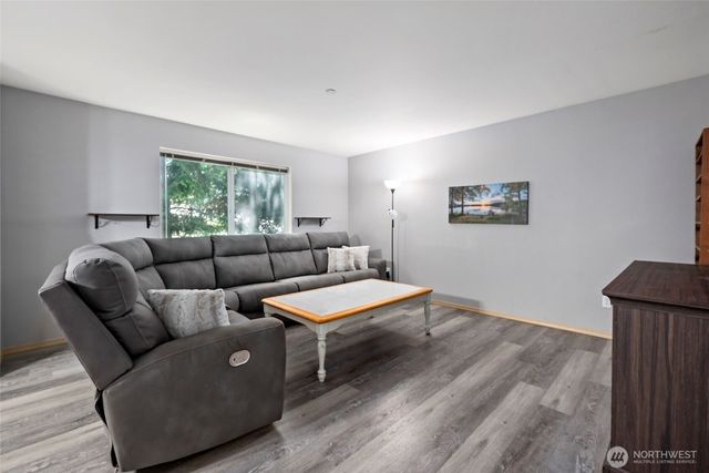 $314,900 | 1700 Southwest Mulberry Place, Unit A204, Oak Harbor, WA 98277