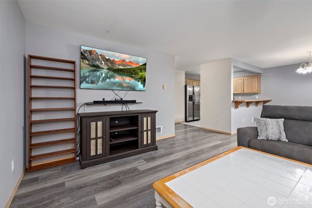 $314,900 | 1700 Southwest Mulberry Place, Unit A204, Oak Harbor, WA 98277