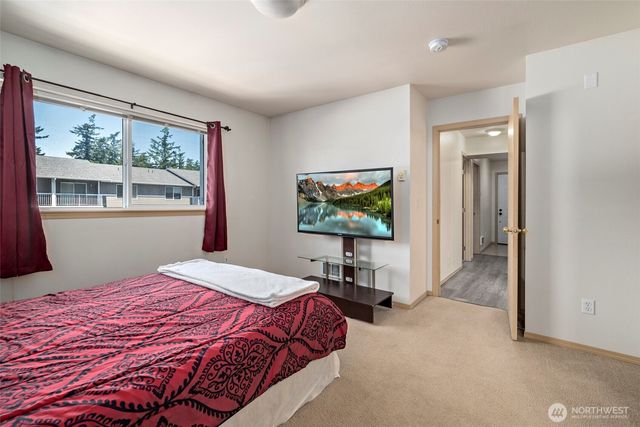 $314,900 | 1700 Southwest Mulberry Place, Unit A204, Oak Harbor, WA 98277