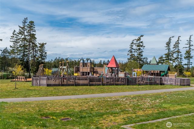 $314,900 | 1700 Southwest Mulberry Place, Unit A204, Oak Harbor, WA 98277