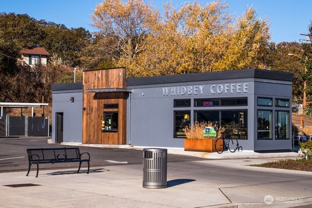 $314,900 | 1700 Southwest Mulberry Place, Unit A204, Oak Harbor, WA 98277