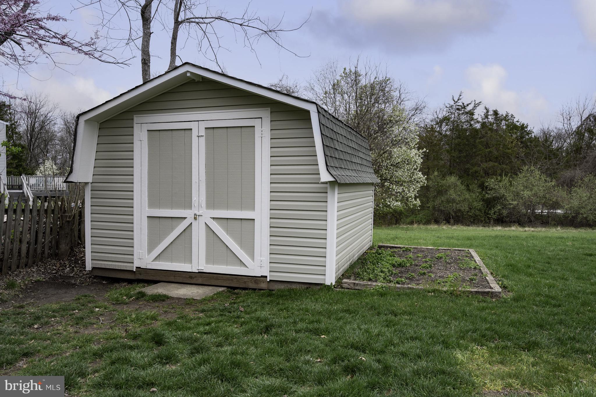 4417 Cub Run Road Chantilly, VA 20151 - Photo 42 of 57 a front view of a house with a yard