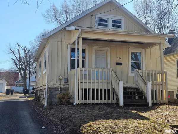 $28,990 | 1906 North Missouri Avenue, Peoria, IL 61603