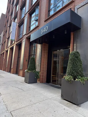$1,995,000 | 540 West 28th Street, Unit 3B | Chelsea