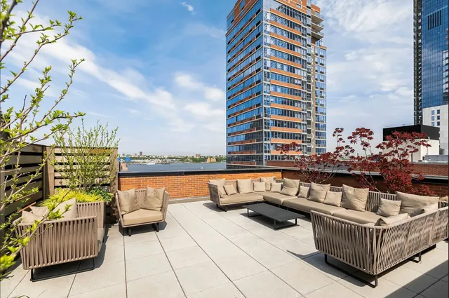 $1,995,000 | 540 West 28th Street, Unit 3B | Chelsea